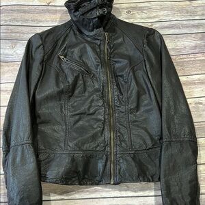 ALLSAINTS Co LTD Spitalfields Jacks Place E1 6NN women’s Leather Jacket Size 4